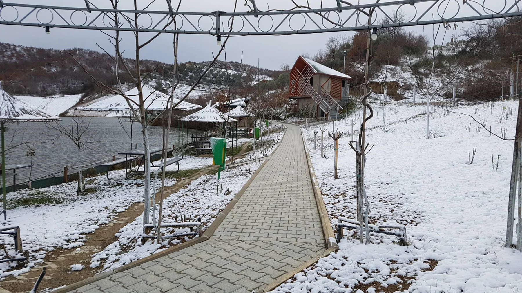 Agri Tourism Huqi n&euml; dim&euml;r